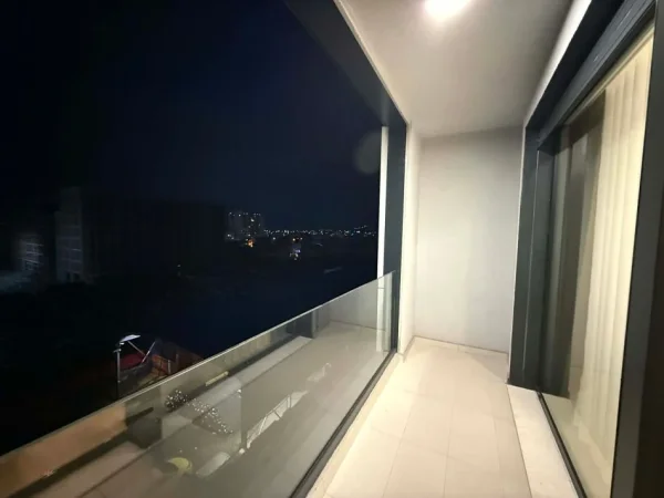 Tirane, jepet me qera apartament 2+1+Ballkon Me Post Parkimi Kati 4, 117 m² 700 € (AKSES TIRANA , DOGANA)