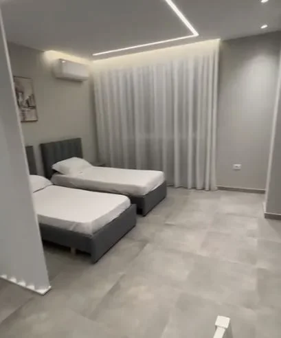 🏠 Jepet me Qera Gazoniere – 5 Maji , pas Concordit400 € (5 Maj)