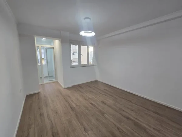 Tirane, shitet apartament 1+1 , 54 m² 115.009 € (Kompleksi Al-Mak, Don Bosko)