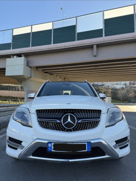 Tirane, shes SUV 2015 MERCEDES BENZ GLK 250 BlueTec AMG LINE FULL PANORAMA Nafte, e bardhë automatik Klima 212.000 km 13.800 €