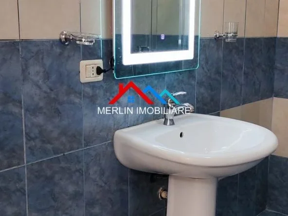 Tirane, jepet me qera apartament 2+1+Ballkon Kati 1, 120 m² 415 € (RRUGA IMZOT MARK SOPI,LAPRAKE)