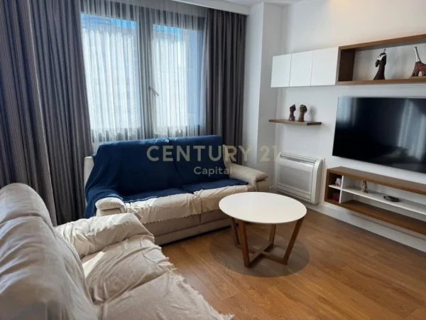 Tirane, jepet me qera apartament duplex 3+1+Aneks+Ballkon Kati 6, 170 m² 1.500 € 