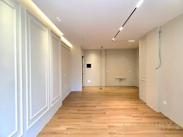 Tirane, shes apartament 2+1+Aneks+Ballkon , 166 m² 