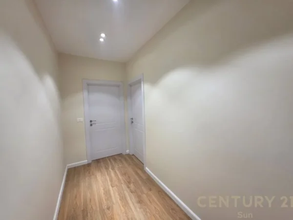 Tirane, shes apartament 1+1+Aneks+Ballkon Kati 6, 68 m² 