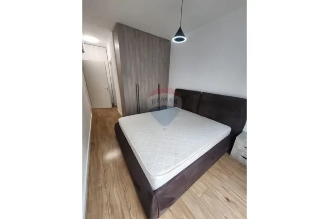 Tirane, jepet me qera apartament , 113 m² 870 € (Rruga Bilal Sina, Tiranë)