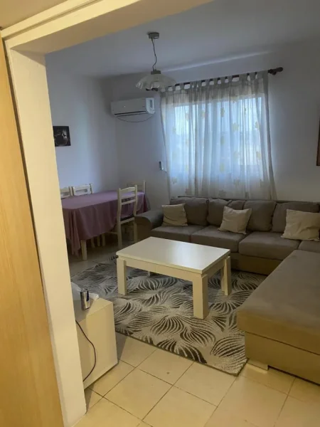 Tirane, jepet me qera apartament 1+1+Aneks+Ballkon Kati 5, 54 m² 380 € (Rruga Niko Avrami)