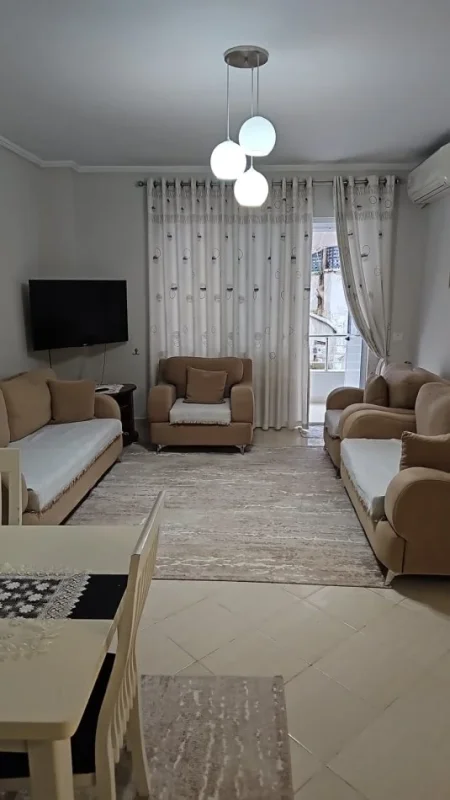 Tirane, jepet me qera apartament 2+1 Kati 3, 100 m² 60 € (Kodra e Diellit. Rruga Rrapo Hekali)