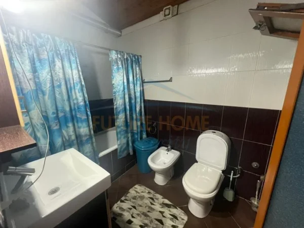 Tirane, jepet me qera Vile 2+1 Kati 2, 75 m² 520 € (Shkolla e Baletit)