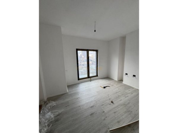 Tirane, jepet me qera apartament Kati 3, 82 m² 1.000 €