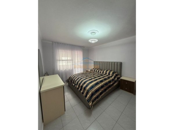 Tirane, jepet me qera apartament Kati 4, 79 m² 800 €