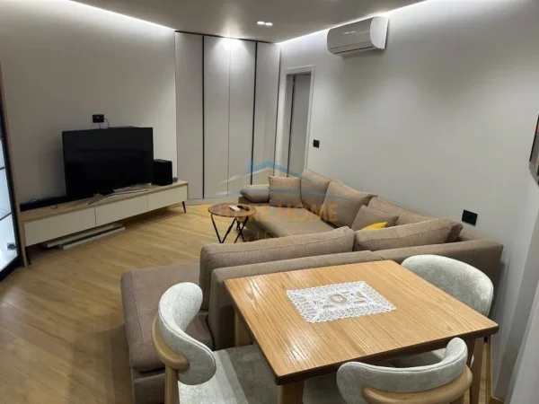 Tirane, jepet me qera apartament Kati 4, 62 m² 800 € 