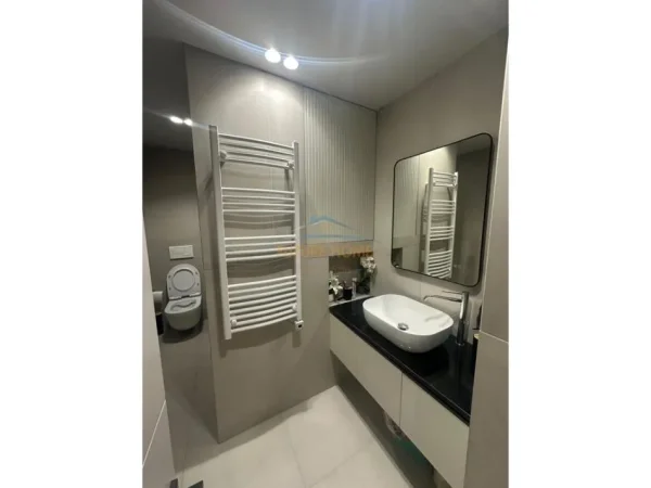 Tirane, jepet me qera apartament Kati 4, 62 m² 800 € 