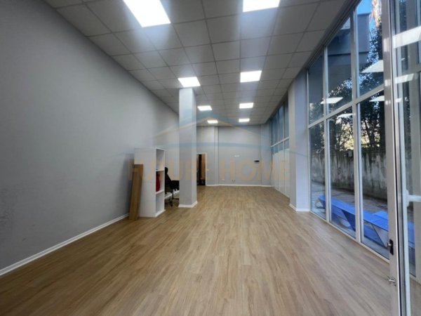 Tirane, shitet ambjent biznesi Kati 0, 59 m² 125.000 €