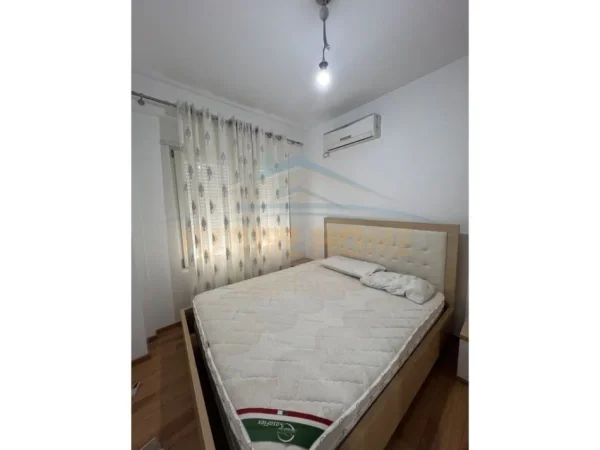 Tirane, jepet me qera apartament Kati 0, 70 m² 550 €