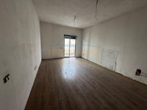 Tirane, shitet apartament Kati 1, 72 m² 131.750 €