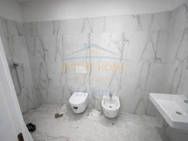 Tirane, shitet apartament Kati 1, 72 m² 131.750 €