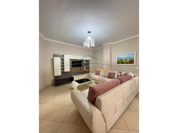 Tirane, jepet me qera apartament Kati 3, 67 m² 500 €