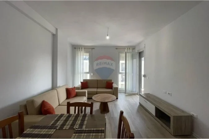 Tirane, jepet me qera apartament , 90 m² 450 € (Univers City, Tiranë)