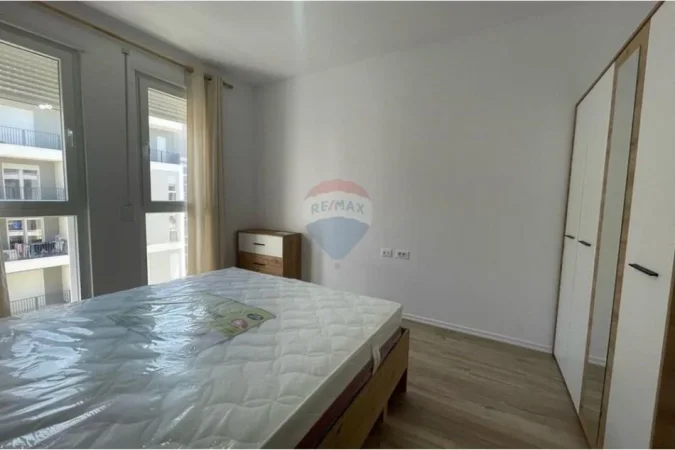 Tirane, jepet me qera apartament , 90 m² 450 € (Univers City, Tiranë)