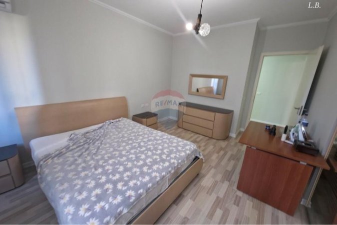 Tirane, jepet me qera , 106 m² 800 € 