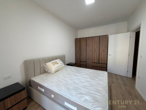 Tirane, jepet me qera apartament 1+1+Ballkon Kati 3, 69 m² 650 € (laprake rexhep preza)