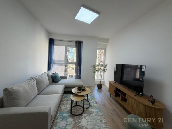 Tirane, jepet me qera apartament 1+1+Ballkon Kati 3, 69 m² 650 € (laprake rexhep preza)