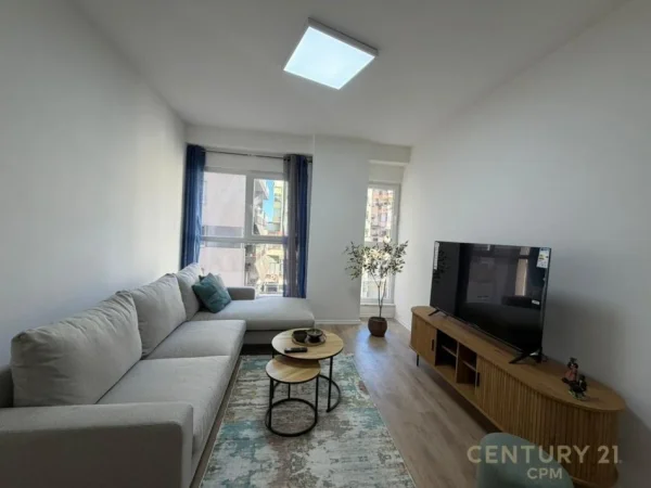 Tirane, jepet me qera apartament 1+1+Ballkon Kati 3, 69 m² 650 € (laprake rexhep preza)