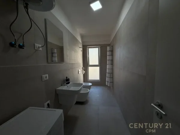 Tirane, jepet me qera apartament 1+1+Ballkon Kati 3, 69 m² 650 € (laprake rexhep preza)