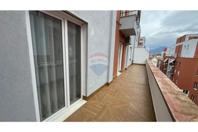 Tirane, jepet me qera apartament , 79 m² 500 € (Selite)