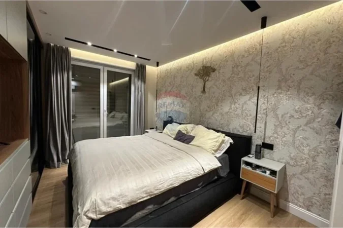 Tirane, jepet me qera apartament , 111 m² (Shallvaret)