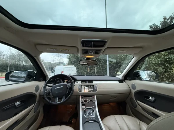 Tirane, shitet makine Range Rover Evoque Nafte, e zeze automatik Klima 187.000 km 12.000 €