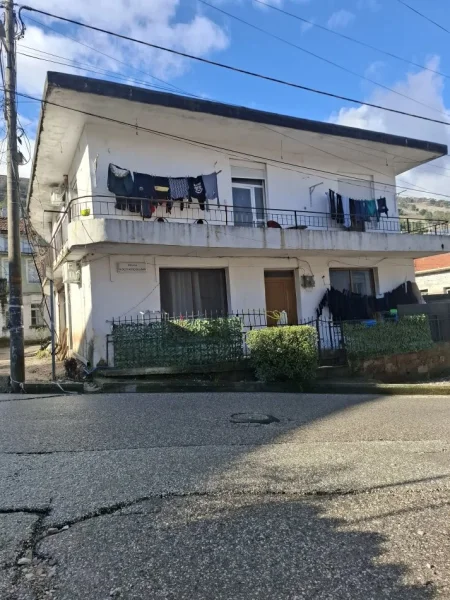 Gjirokaster, shitet Vile 5+1+Aneks+Ballkon Kati 1, 255 m² (Varosh Gjirokaster)