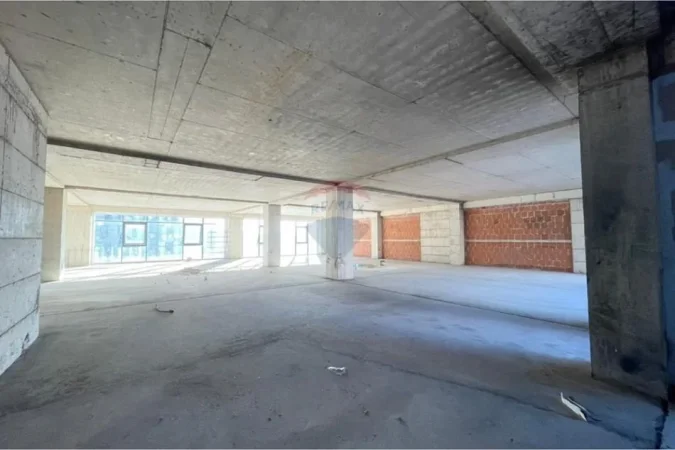 Tirane, shitet zyre , 640 m² 1.160.000 € (Rrugen Dritan Hoxha.)
