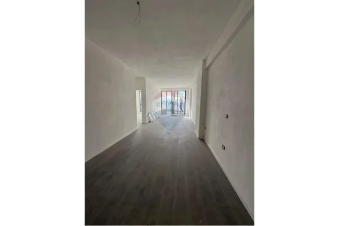 Tirane, shitet apartament , 124 m² 220.000 € 