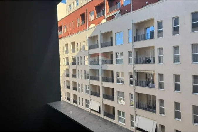 Tirane, shitet apartament , 135 m² 228.001 € (Laprake)