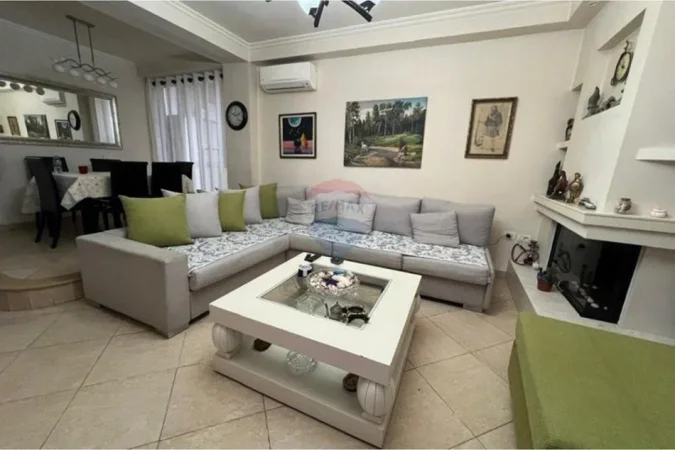 Tirane, shitet apartament , 100 m² 320.000 € 