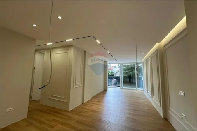Tirane, shitet apartament , 92 m² 310.000 € 