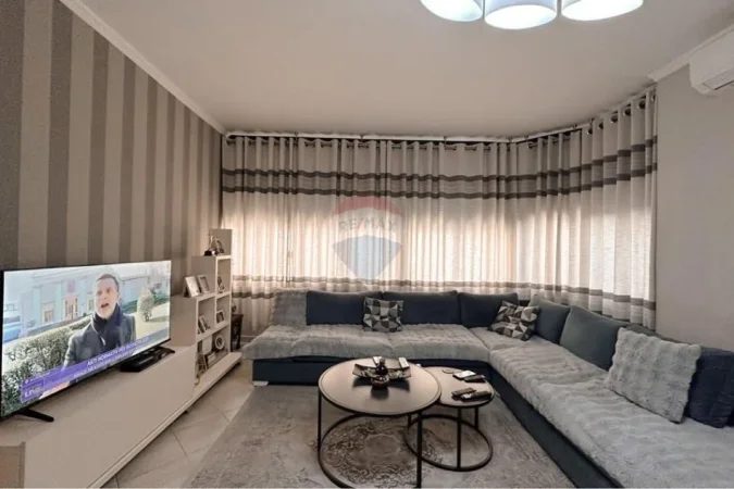 Tirane, shitet apartament , 113 m² 200.000 € 