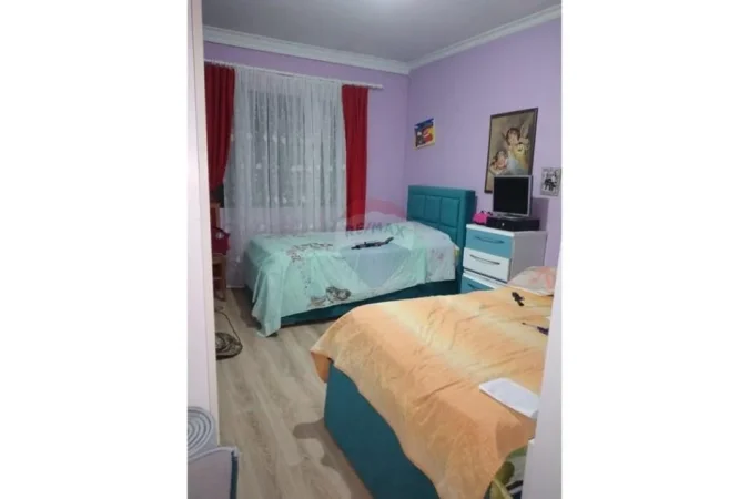 Tirane, shitet apartament , 114 m² 191.000 € (Yzberisht)