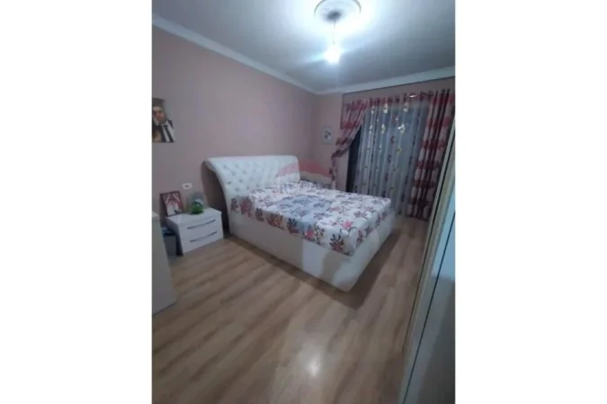Tirane, shitet apartament , 114 m² 191.000 € (Yzberisht)