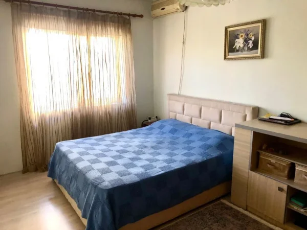 jepet me qera apartament 2+1 Kati 2, 83 m² 650 € (rruga irfan tomini)