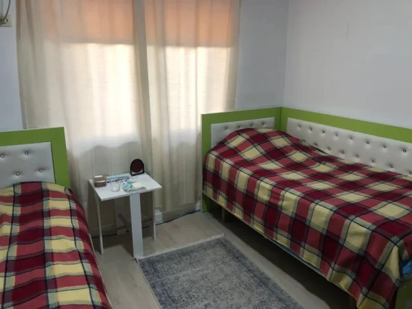 jepet me qera apartament 2+1 Kati 2, 83 m² 650 € (rruga irfan tomini)