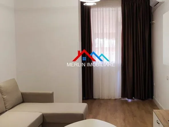 Tirane, jepet me qera apartament 1+1+Ballkon Kati 5, 85 m² 1.037 € (RRUGA E KAVAJES)