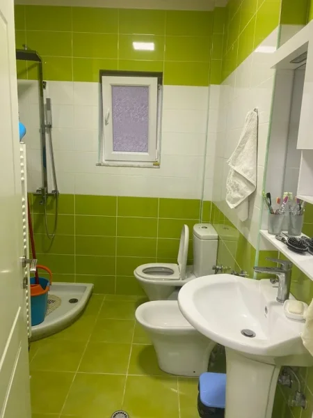 Pogradec, shitet apartament 2+1+Ballkon Kati 5, 110 m² 160.000 € (Rr Deshmoret e Pojskes)