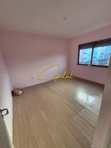 Tirane, shitet apartament 2+1 Kati 4, 69 m² 168.000 € (MYSLYM SHYRI)