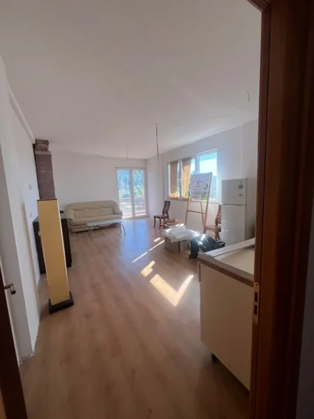 Tirane, shitet apartament 1+1+Ballkon Kati 3, 86 m² 109.000 € 