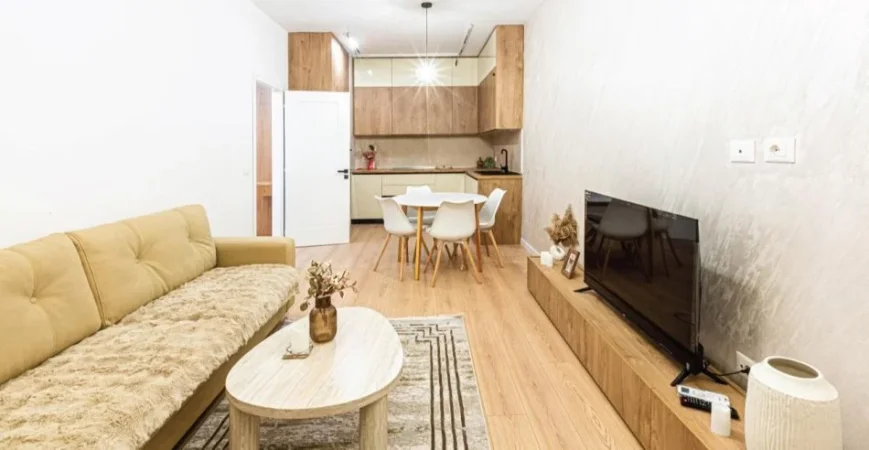 Tirane, jepet me qera apartament 2+1+Ballkon , 1.300 € 