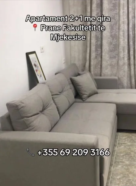 Tirane, jepet me qera apartament 2+1 Kati 4, 80 m² 550 € (Prane Fakultetit te Mjekesise)