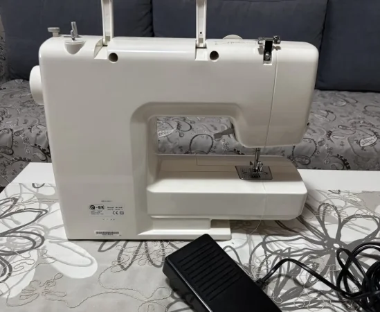 Tirane, shes Makine qepese