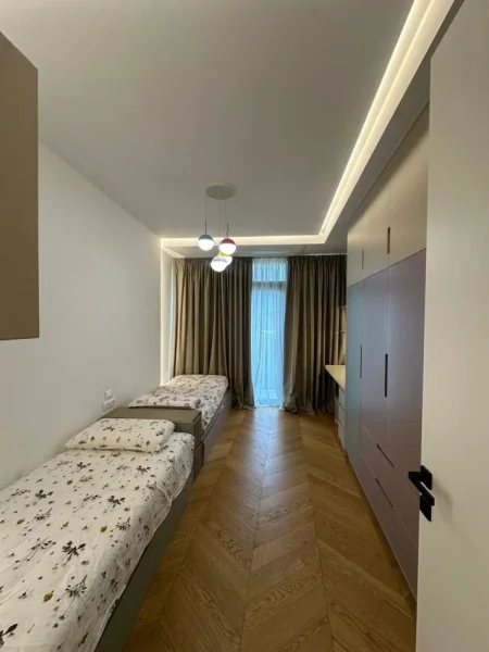 Tirane, shitet apartament 2+1 , 133 m² 800.000 € (Lake view)